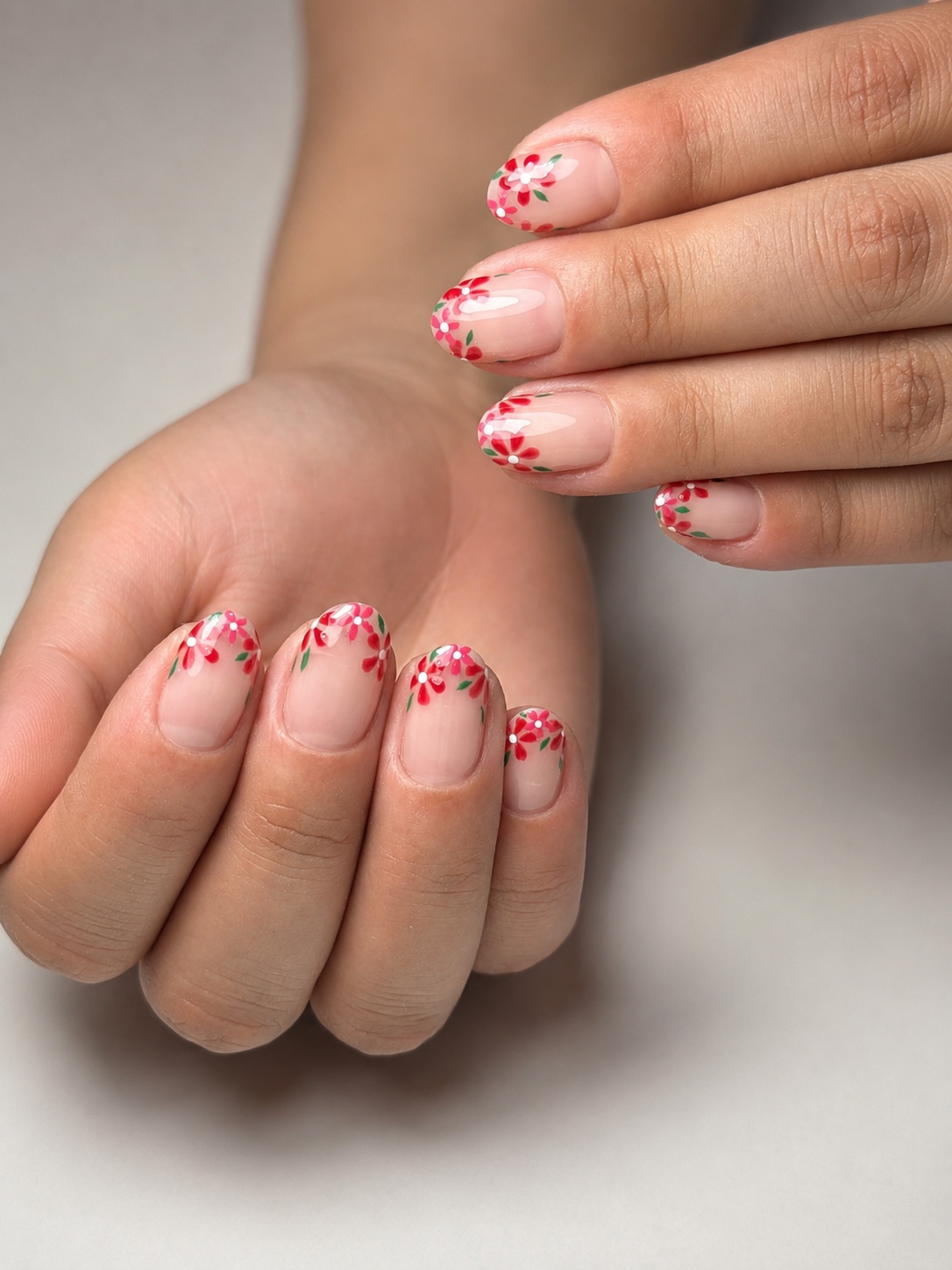 Flores cereza, trabajo de Esmaltado Permanente realizado en Kuky Chic