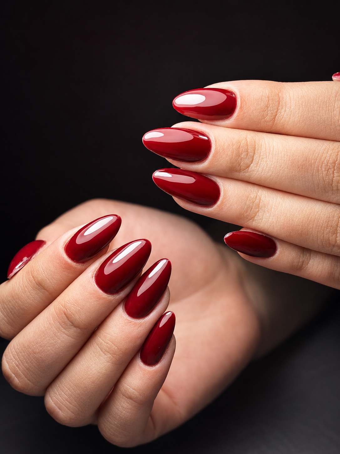 Rojo cereza, trabajo de Kapping Polygel realizado en Kuky Chic